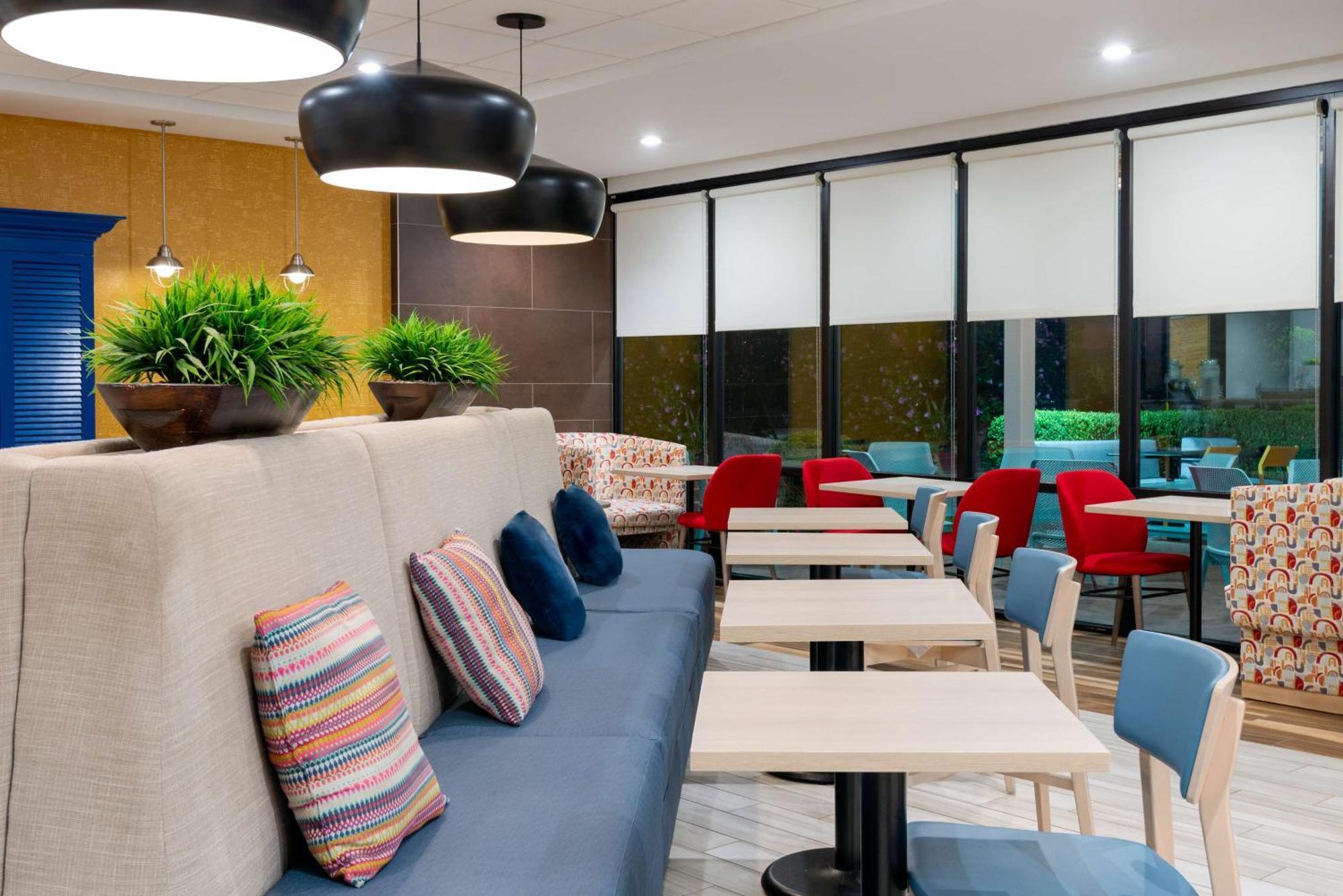 צ'יקטווואגה Home2 Suites By Hilton Buffalo Airport/ Galleria Mall מראה חיצוני תמונה